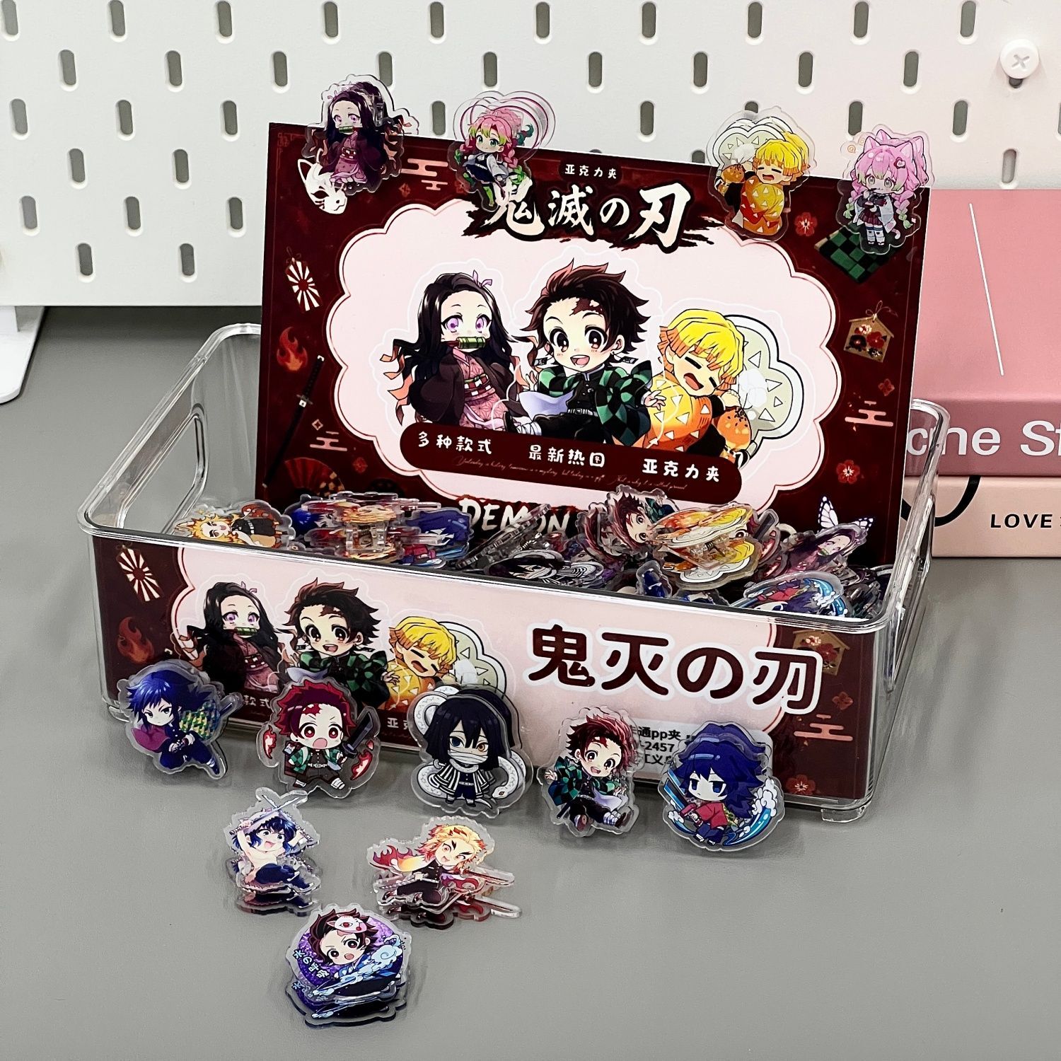 Caja completa de carpetas de D - Anime Merchandise Demon Slayer reseña y precio